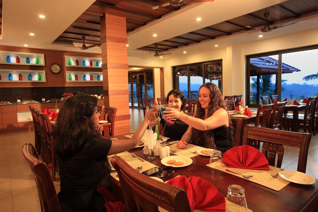 Arayal Resort-A Unit Of Sharoy Resort Tariyod Eksteriør bilde